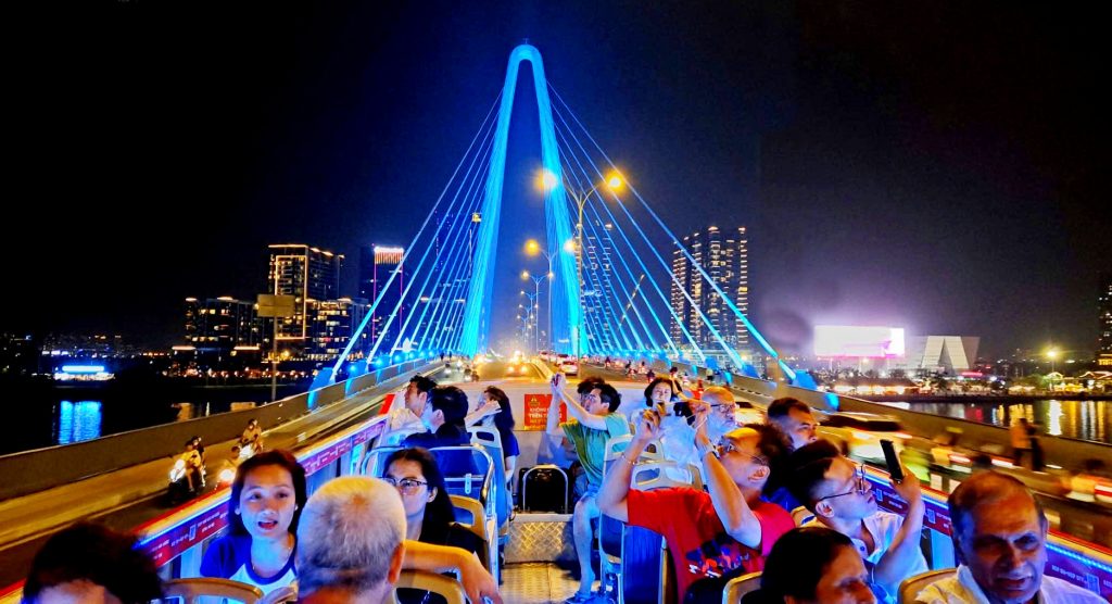 xe buýt 2 tầng Hồ Chí Minh